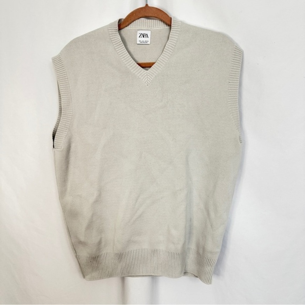 Zara Sweater Vest Men’s Size Large Vneck Cream